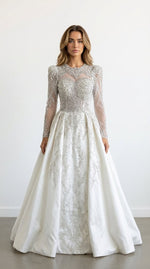 1291- Robe de mariée manches longues et surjupe satin