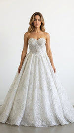 1305- Robe de mariée princesse bustier et perles