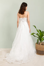 2005- Vestido de noiva princesa com renda e bordado 