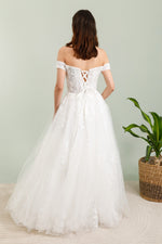 2007- Vestido de noiva princesa com decote canoa 