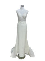 2002- Vestido de noiva de renda com cauda 